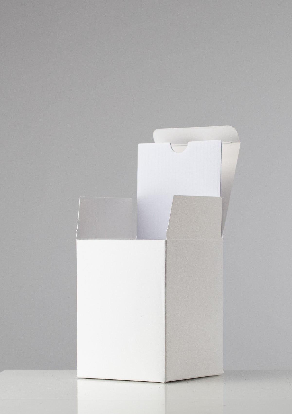 AMARIS BOX - Matte White